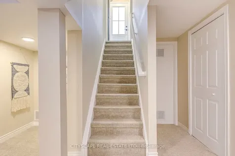 3272 Kings Masting Crescent Mississauga ON L5L 1G6