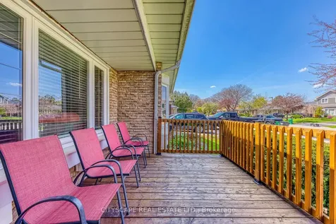 3272 Kings Masting Crescent Mississauga ON L5L 1G6