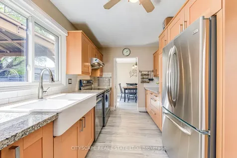 3272 Kings Masting Crescent Mississauga ON L5L 1G6