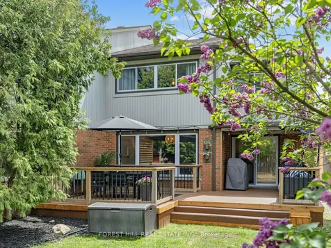 4243 Thom Gardens Mississauga ON L5L 2B4