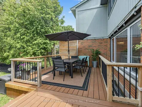 4243 Thom Gardens Mississauga ON L5L 2B4