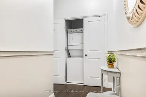 65 Speers Road Oakville ON L6K 0J1