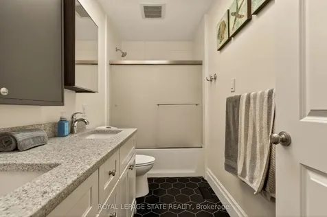 1396 Niels Avenue Burlington ON L7P 2E4