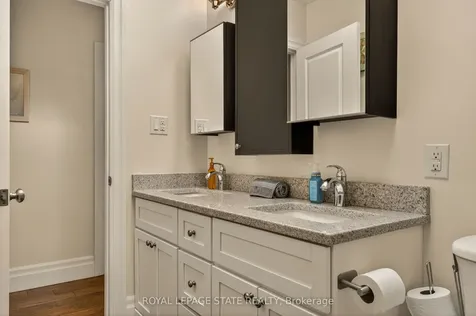 1396 Niels Avenue Burlington ON L7P 2E4