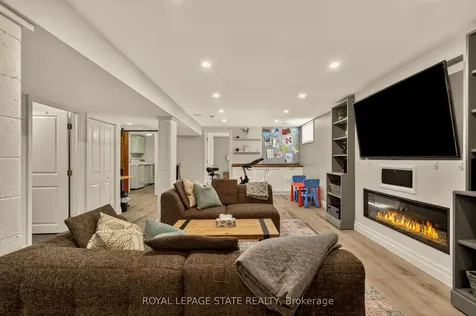 1396 Niels Avenue Burlington ON L7P 2E4