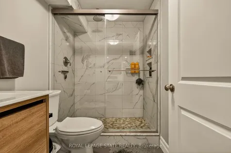 1396 Niels Avenue Burlington ON L7P 2E4
