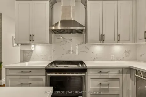 1396 Niels Avenue Burlington ON L7P 2E4