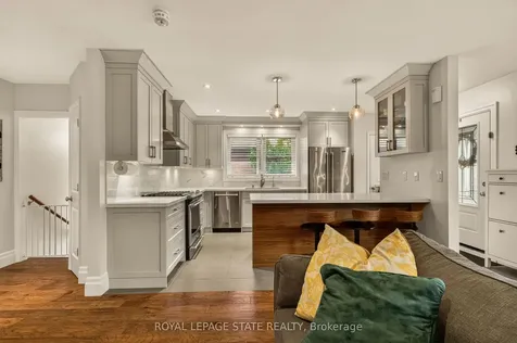 1396 Niels Avenue Burlington ON L7P 2E4