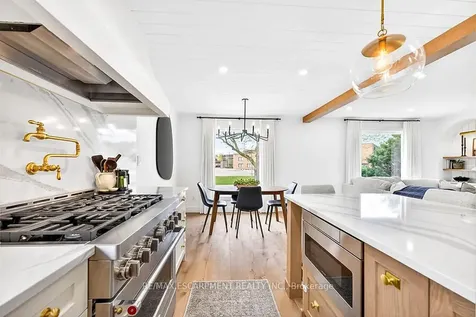3088 Palmer Drive Burlington ON L7M 1S9