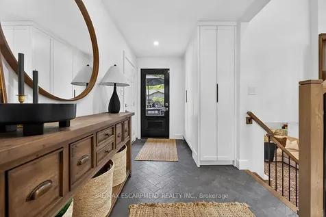 3088 Palmer Drive Burlington ON L7M 1S9