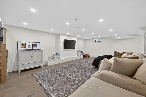 3088 Palmer Drive Burlington ON L7M 1S9