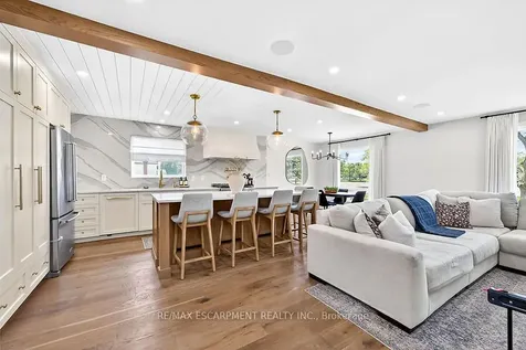 3088 Palmer Drive Burlington ON L7M 1S9