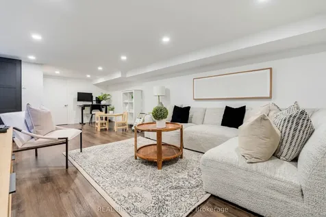57 Scott Road Toronto ON M6M 3T1