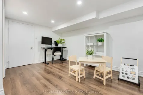 57 Scott Road Toronto ON M6M 3T1