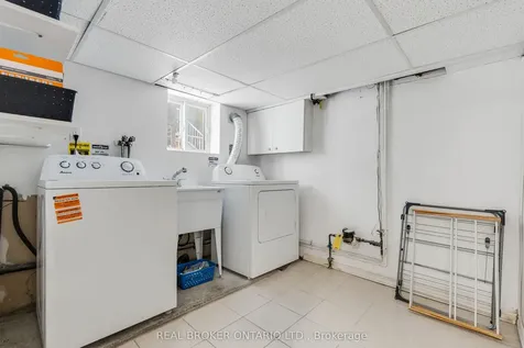 57 Scott Road Toronto ON M6M 3T1