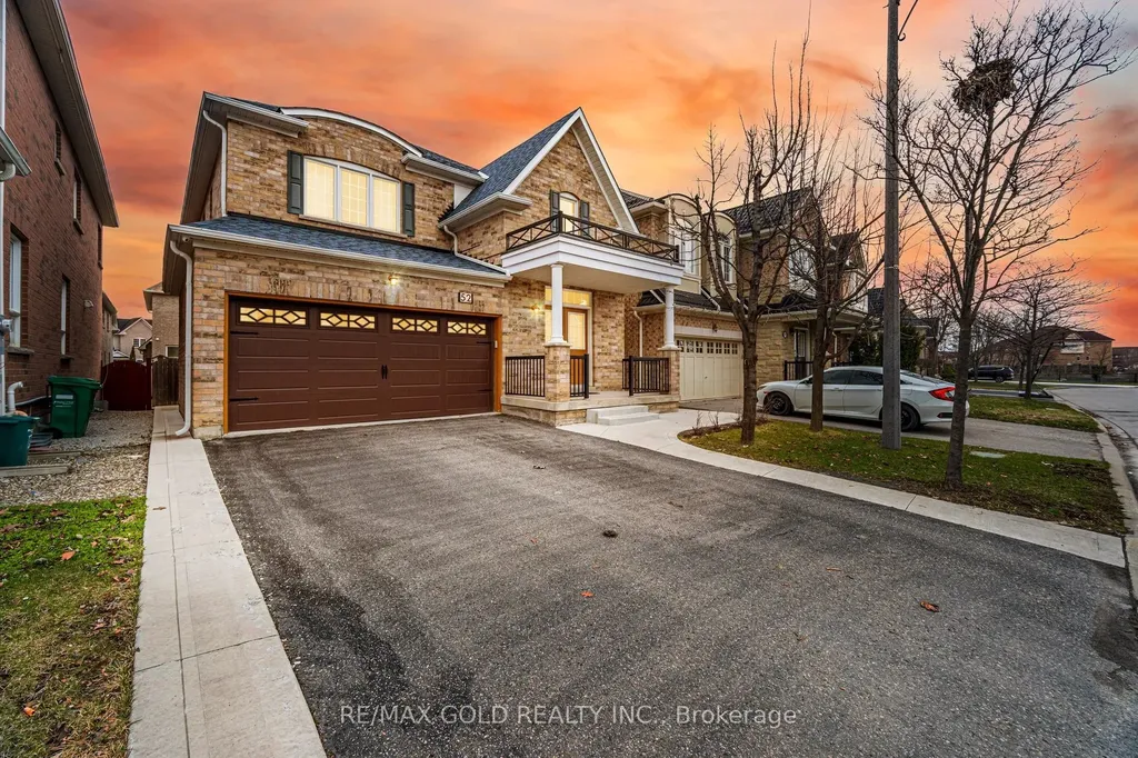 52 Watsonbrook Drive Brampton ON L6R 0R3