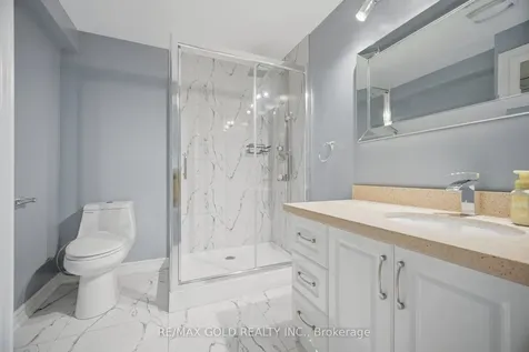 52 Watsonbrook Drive Brampton ON L6R 0R3