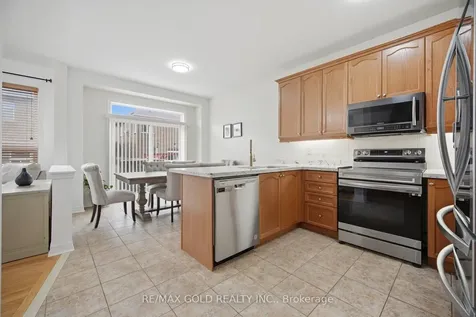 52 Watsonbrook Drive Brampton ON L6R 0R3