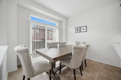 52 Watsonbrook Drive Brampton ON L6R 0R3