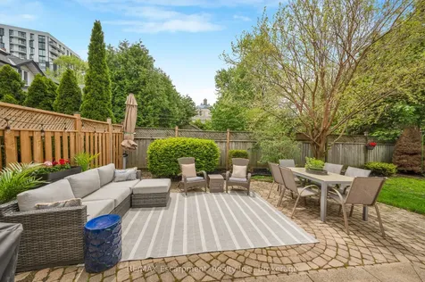 2411 Sovereign Street Oakville ON L6L 1M1