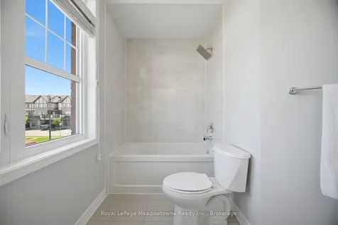 1518 Clitherow Street Milton ON L9E 0B1