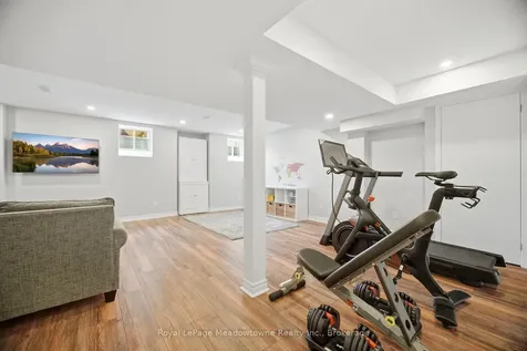 1518 Clitherow Street Milton ON L9E 0B1