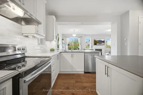1518 Clitherow Street Milton ON L9E 0B1