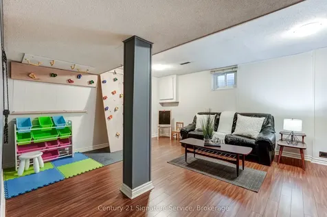 1951 Rathburn Road E Mississauga ON L4W 2N9