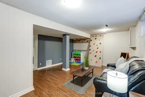 1951 Rathburn Road E Mississauga ON L4W 2N9