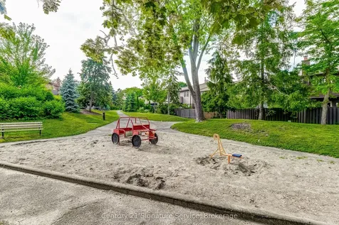 1951 Rathburn Road E Mississauga ON L4W 2N9