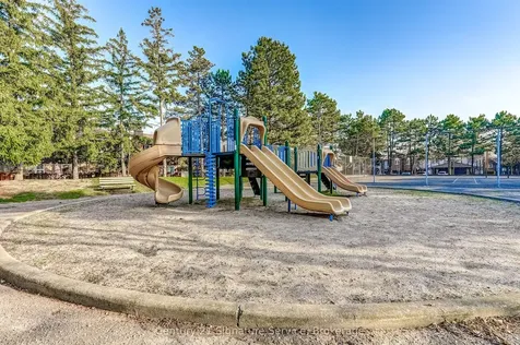1951 Rathburn Road E Mississauga ON L4W 2N9