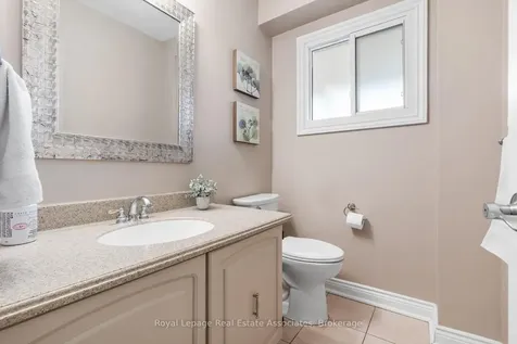 4237 Trellis Crescent Mississauga ON L5L 2M1