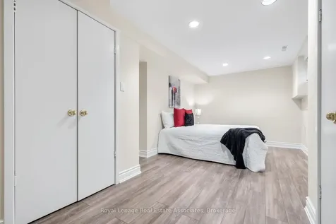 4237 Trellis Crescent Mississauga ON L5L 2M1
