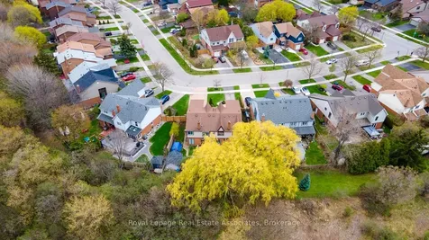 4237 Trellis Crescent Mississauga ON L5L 2M1