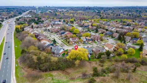 4237 Trellis Crescent Mississauga ON L5L 2M1