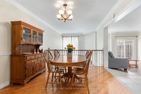 4237 Trellis Crescent Mississauga ON L5L 2M1