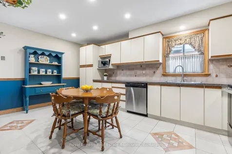 4237 Trellis Crescent Mississauga ON L5L 2M1