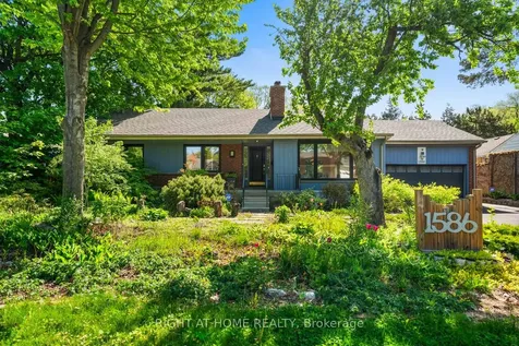 1586 Rometown Drive Mississauga ON L5E 2V1