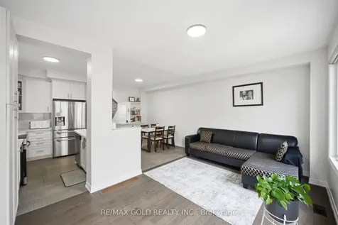 41 Davenfield Circle Brampton ON L6P 2P7