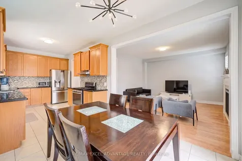29 Teal Crest Circle Brampton ON L6X 2Z5