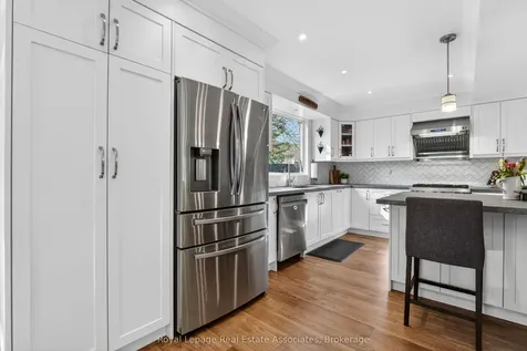174 Cheverie Street Oakville ON L6J 6C4