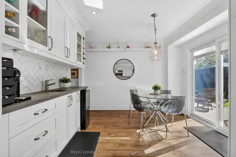 174 Cheverie Street Oakville ON L6J 6C4