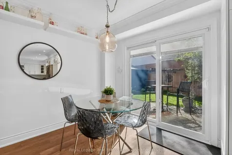 174 Cheverie Street Oakville ON L6J 6C4