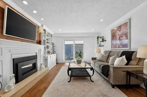 174 Cheverie Street Oakville ON L6J 6C4