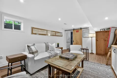 174 Cheverie Street Oakville ON L6J 6C4