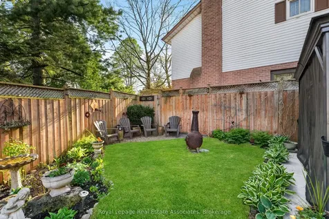 174 Cheverie Street Oakville ON L6J 6C4