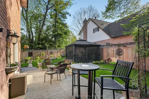 174 Cheverie Street Oakville ON L6J 6C4