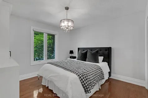 44 Hickman Street Caledon ON L7E 2N1