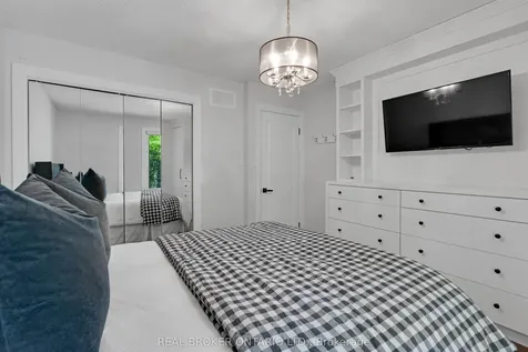 44 Hickman Street Caledon ON L7E 2N1
