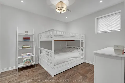 44 Hickman Street Caledon ON L7E 2N1